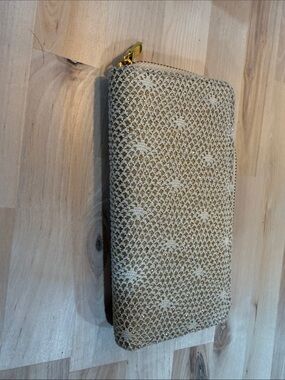 Beaded Gold and Cream Zip Wallet